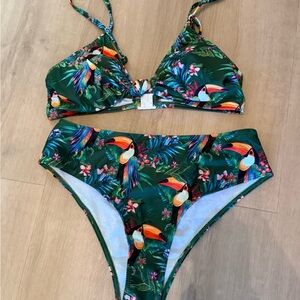 SHEIN Green Tropical Toucan Print Bikini Set